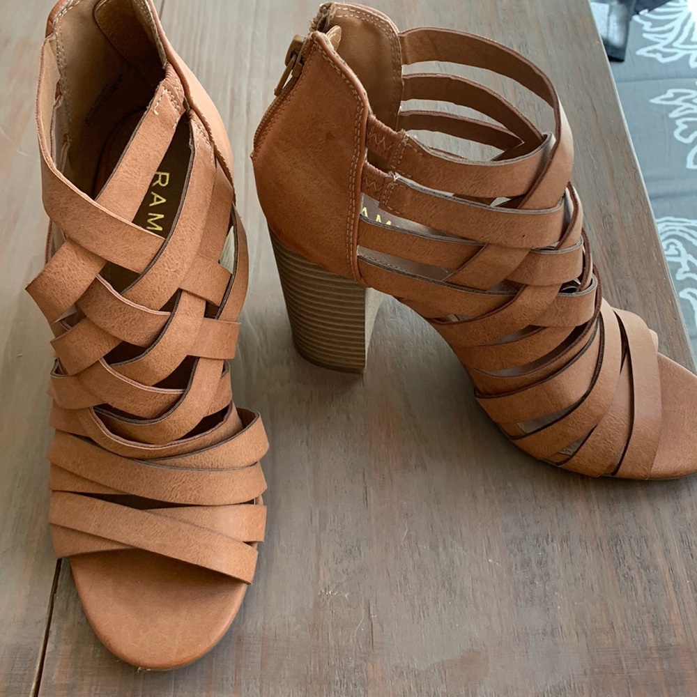 High heel sandals